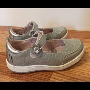 Stride Rite Girls 12.5 M/W Shoes Silver EUC